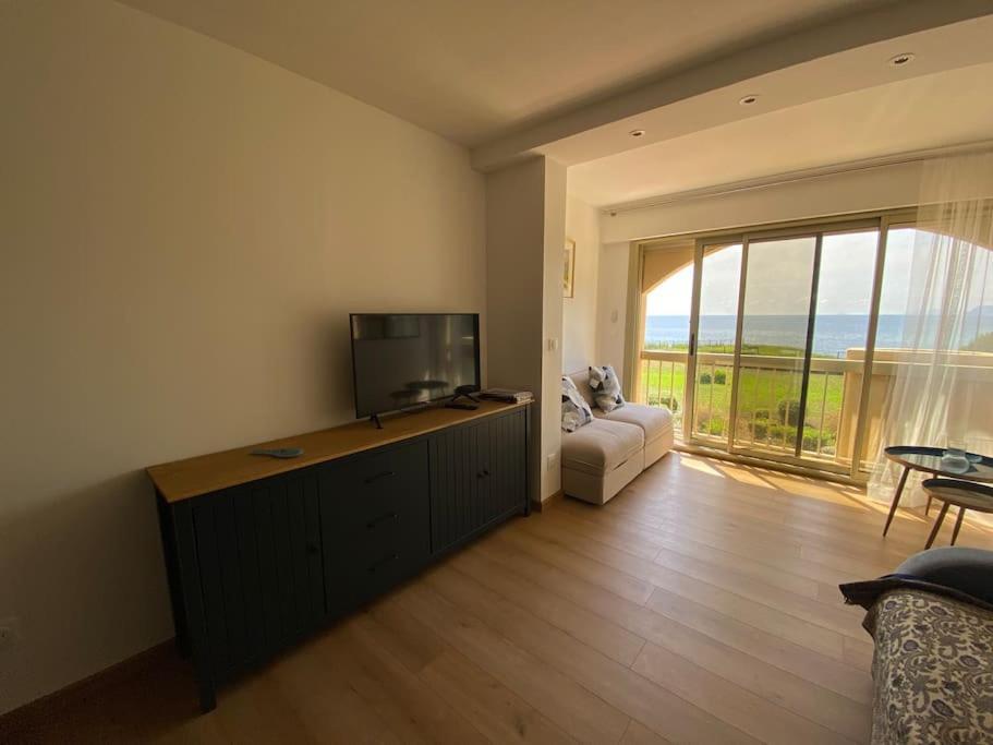 Sea-View - Wifi - Parking Appartement Six-Fours-les-Plages Buitenkant foto